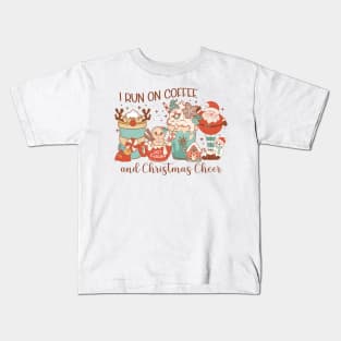 I RUN ON COFFEE AND CHRISTMAS CHEER Kids T-Shirt